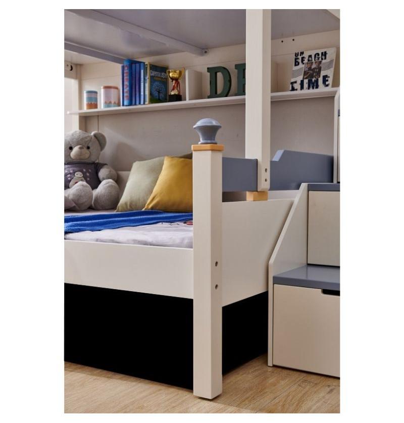 Double_decker_bed_with_stairs